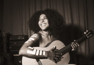 Josyara apresenta álbum de releituras em homenagem ao Timbalada