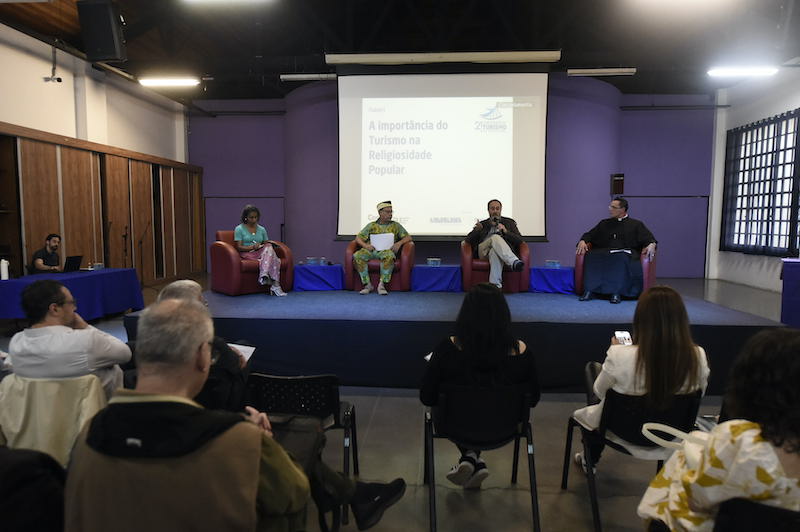 Painel I – A importância do Turismo na Religiosidade Popular