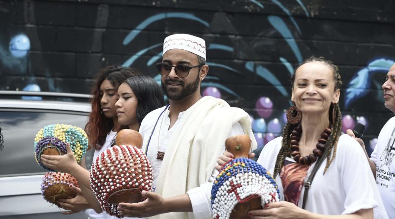 Afoxé Omo Oyá abre desfile de rua no Taboão neste sábado